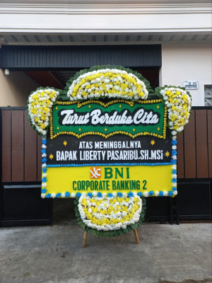 Papan Bunga Duka di Pasir Ampo